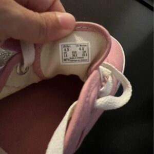 Pink vans
